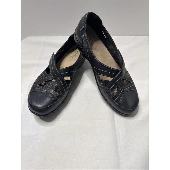 Clarks Women's Ashland Spin Q Flat Black Leather Sz 8.5 Medium Gently Used 2025 - Picture 4 of 10